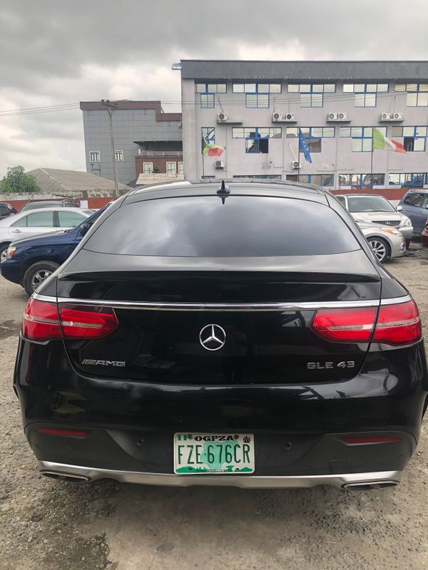 Thumbnail 3 of 2018 Mercedes-Benz GLE-Class